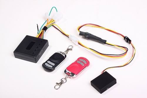FMGSM motorcycle tracker and alarm, lock, mobilephone alarm,HYPHON alarm,remote controller